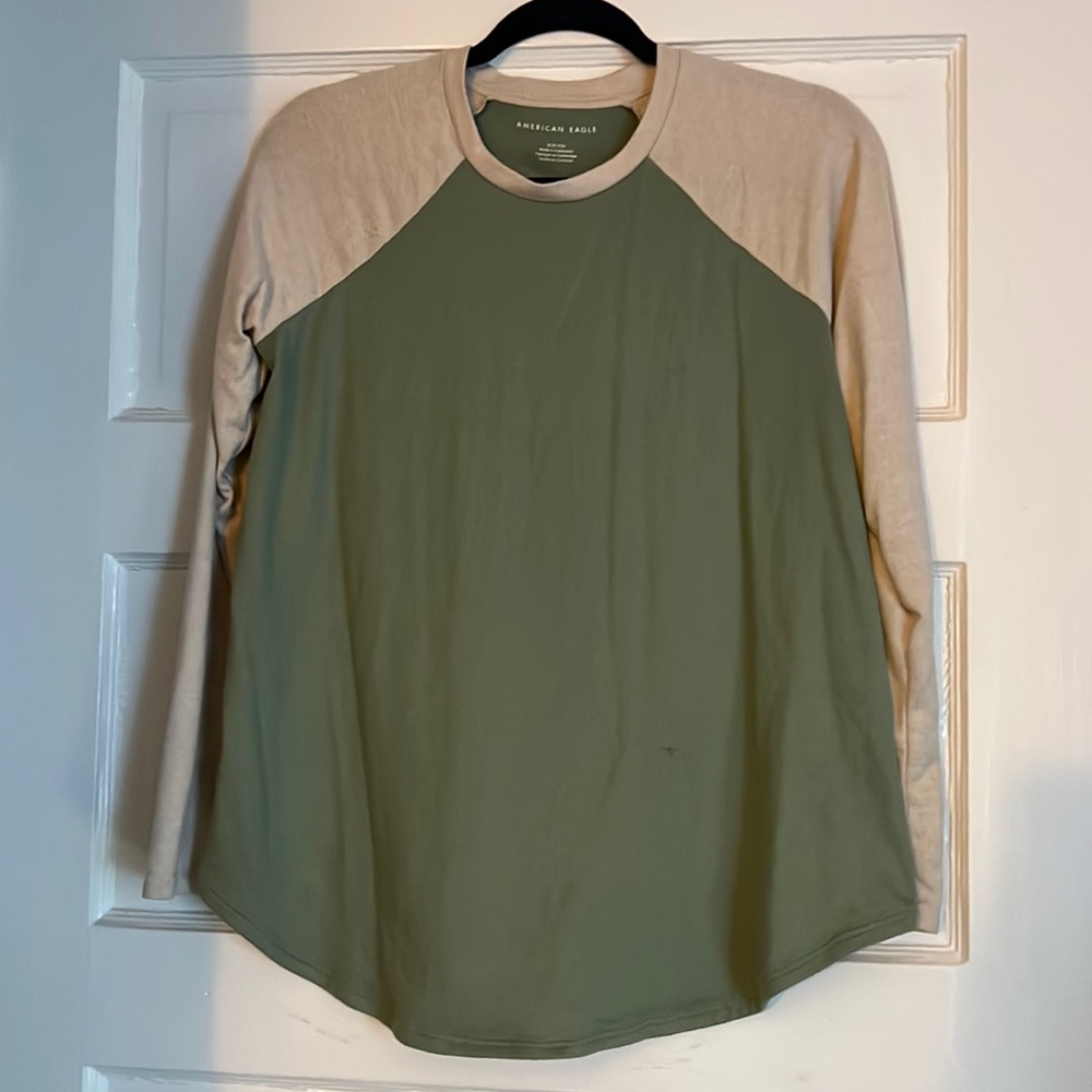 American eagle plush long sleeve